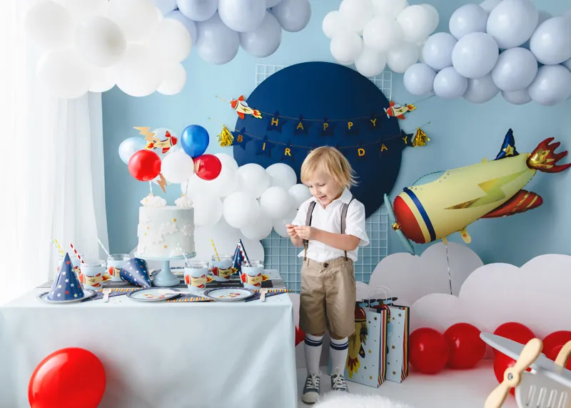 dekoracje na sesje urodzinowe dla dzieci