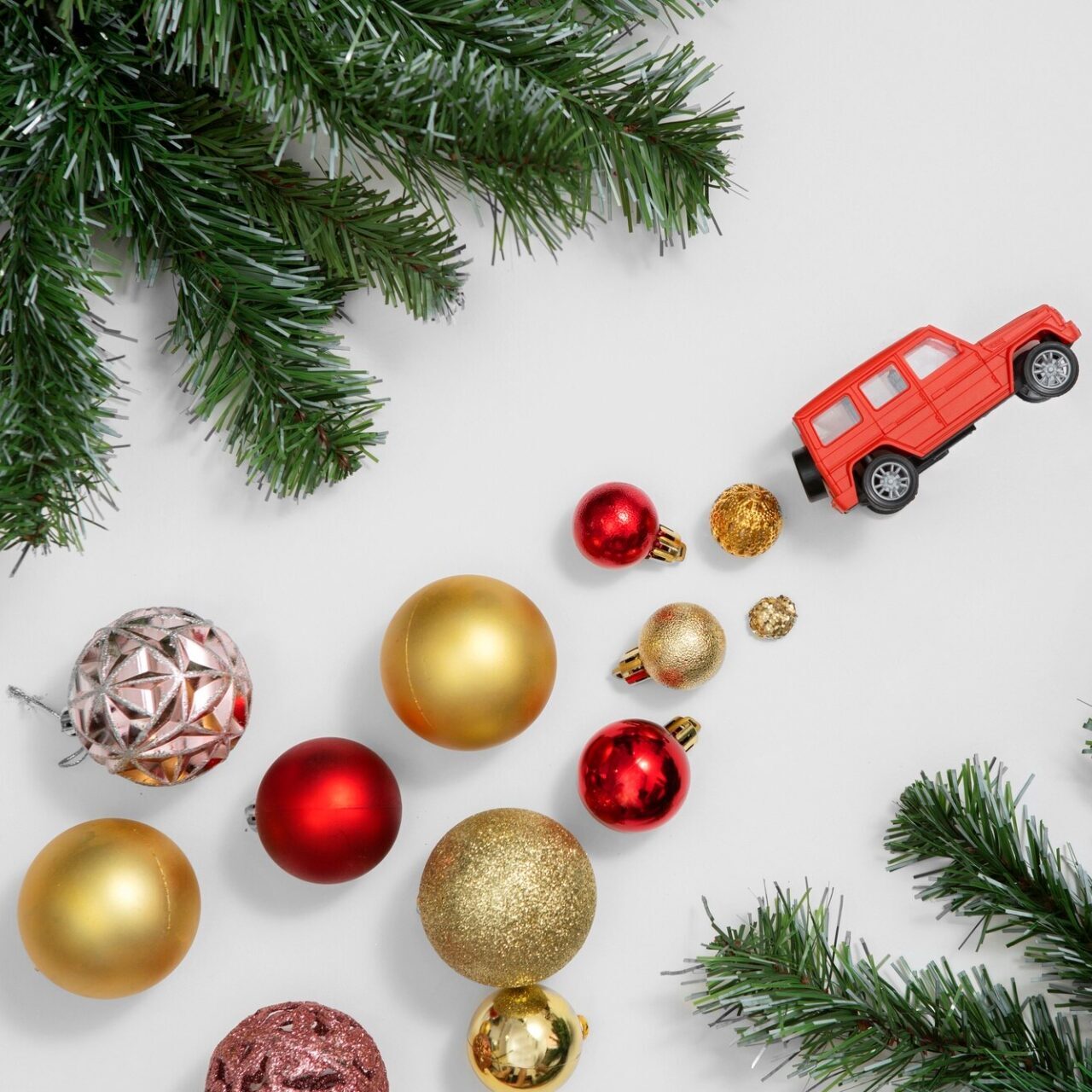 jakie dekoracje sklepu na boże narodzenie