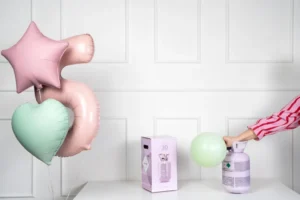 Butla z helem fiolet maks. 30 balonów