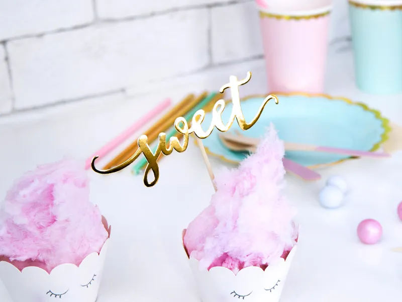 Dekoracje do muffinek Love złoty 13cm (1 op. : 6 szt.)