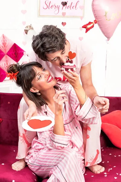 Konfetti Serca, 1,6x1,6 cm jasny różowy, 15g