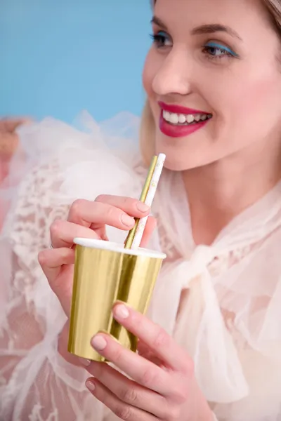 Słomki papierowe, złote kwiaty, 19.5 cm (1 op. : 10 szt.)