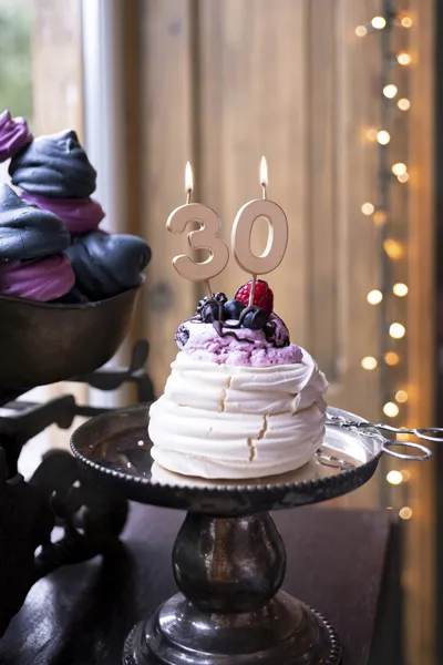 Świeczka urodzinowa Cyferka 0, różowe złoto, 4.5 cm