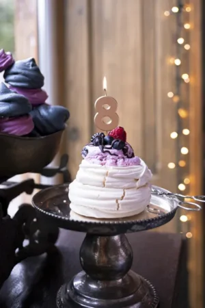 Świeczka urodzinowa Cyferka 8, różowe złoto, 4.5 cm