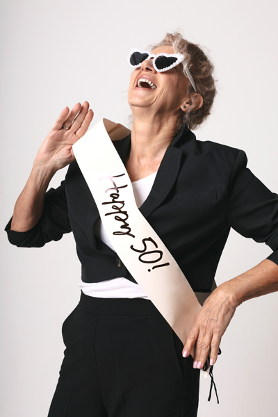 Szarfa Happy 50, krem, 76cm