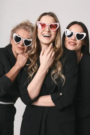 Okulary Serduszka z perełkami biały