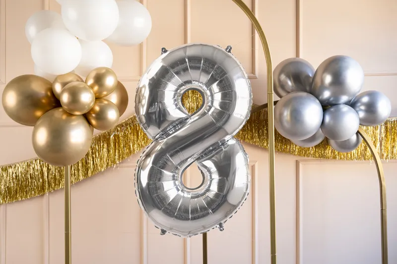 Balon foliowy Cyfra ''8'' 72cm srebrny