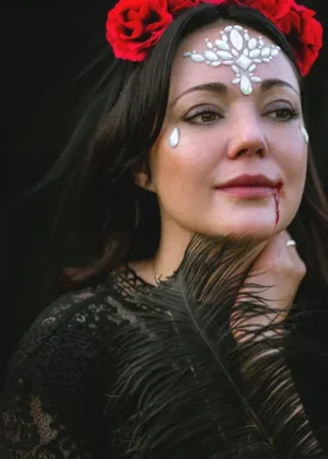 Dekoracja na twarz Kryształki świecące w ciemności 9.5x8.5 cm