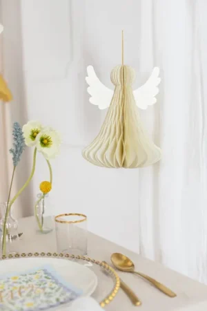 Dekoracja papierowa honeycomb Aniołek kość słoniowa 24cm