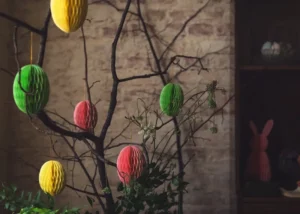 Dekoracja papierowa honeycomb Jajko żółte 12cm