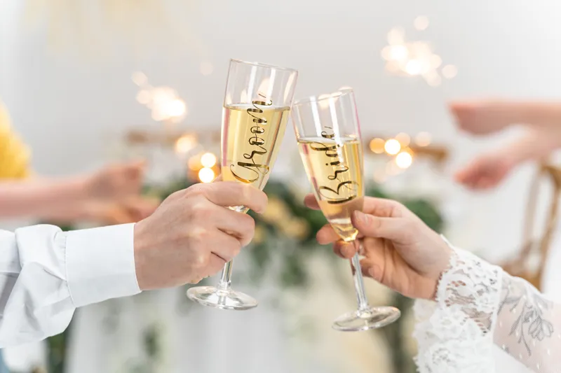 Naklejki na kieliszki - ''Bride & Groom'' złoty