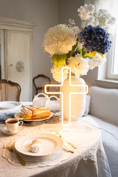 Neon LED Krzyż biały 41x30cm