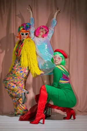 Peruka Kleopatra neonowy różowy