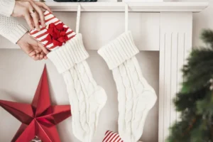 Skarpeta dekoracyjna złamana biel 15.5x34 cm