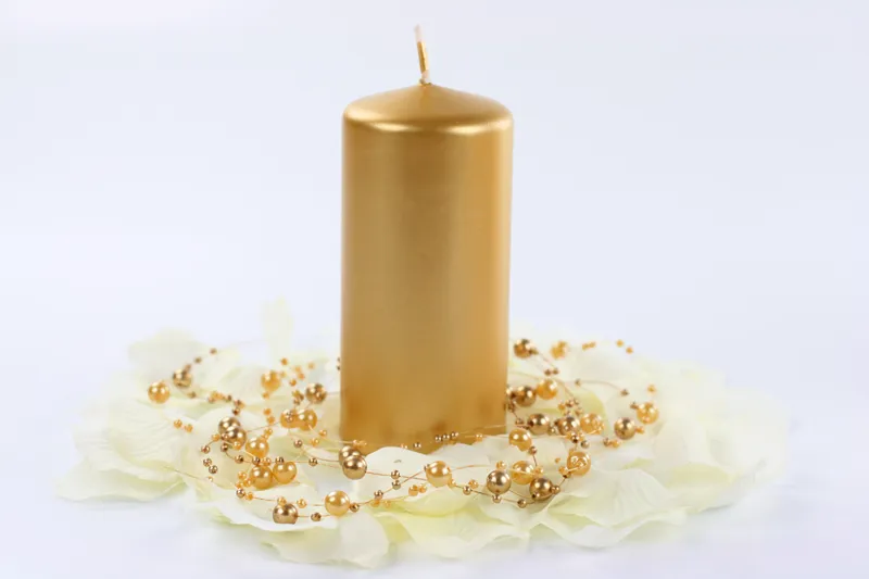 Świeca klubowa metalizowana złota 12 x 6cm