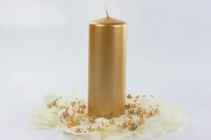 Świeca klubowa metalizowana złoty 15 x 6 cm