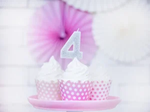 Świeczka urodzinowa Cyferka 4 srebrny 7cm