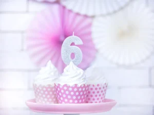 Świeczka urodzinowa Cyferka 6 srebrny 7cm