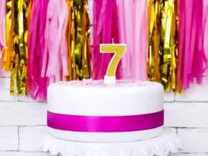 Świeczka urodzinowa Cyferka 7 złoty 7cm