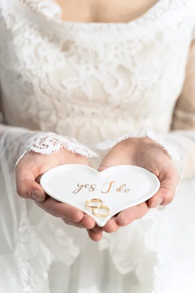 Talerzyk porcelanowy na obrączki Serce, 13.3x10.8cm