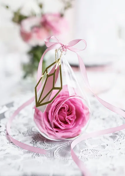 Tasiemka satynowa jasny różowy 6mm/25m 1