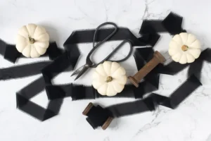 Wstążka szyfonowa czarny 40mm/10m 1