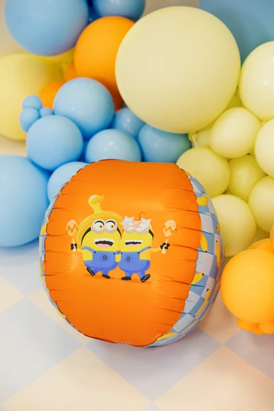 Balon foliowy Piłka w Minionki 75cm
