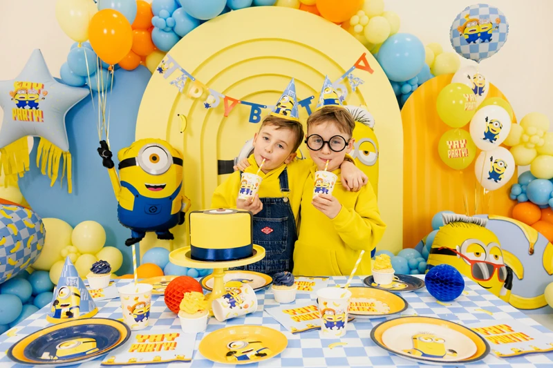 Balony Strong 30cm Minionki z nadrukiem