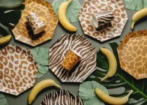 Talerzyki Safari cętki 23 cm mix 6 szt