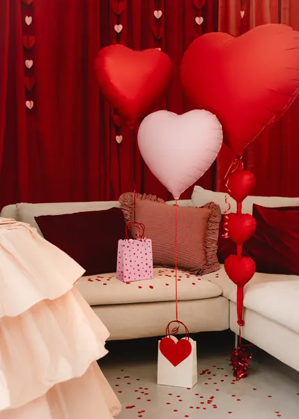 Balon foliowy Serce z ogonem z serduszek 58x131 cm czerwone 3